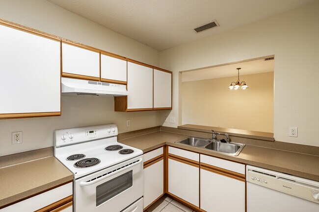 Building Photo - 9506 Amberdale Ct