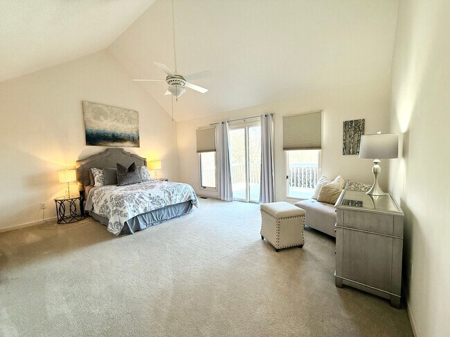 Building Photo - Spacious Home in Kenmure