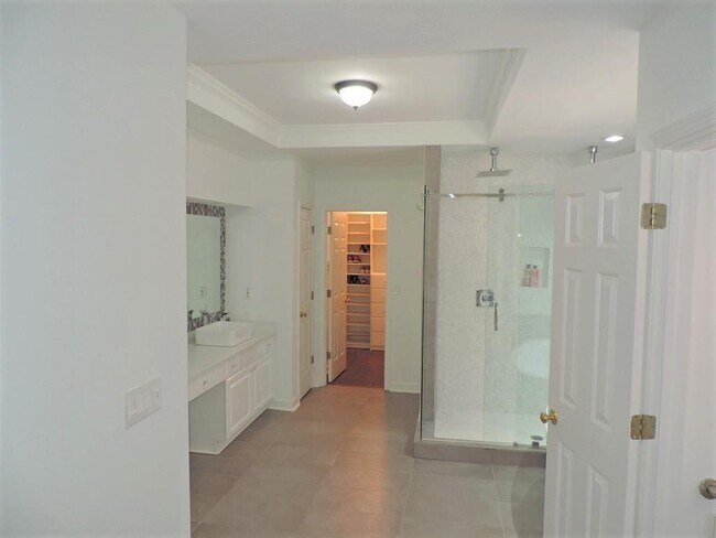 Building Photo - 175 Smithdun Ln