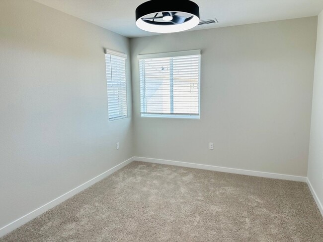 Building Photo - $2,795 Tesoro Viejo, Award Winning Communi...