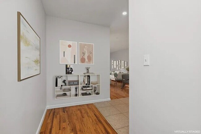 Building Photo - "Chic 1-BR Gem in Prime Brooklyn Location – Your Urban Retreat Awaits!"