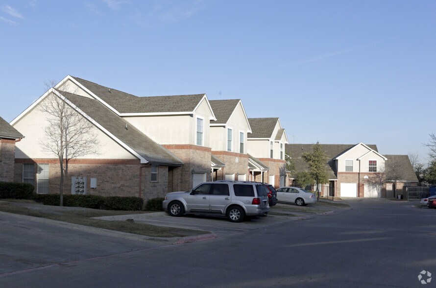 Ewing Villas 811 Morrell Ave Dallas TX 75203 Apartment Finder