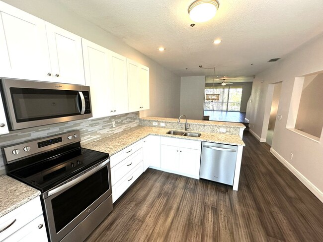 Building Photo - TIERRA VERDE - Updated Unfurn. Annual - 3 BR/3.5 BA, 2 CG Tandem Garage