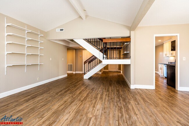 Building Photo - Lovely Home | Central A/C | E.V. Charger