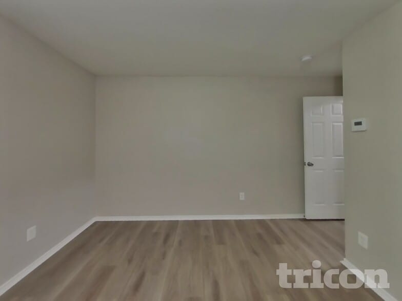 Building Photo - 220 Flatwood Dr