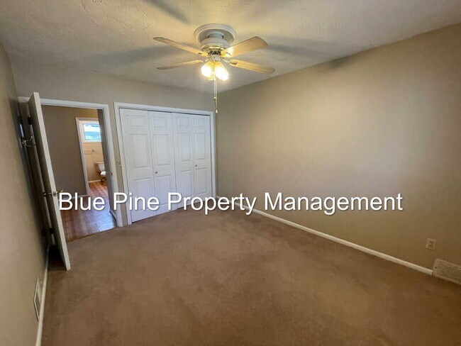 Building Photo - 907 J St
