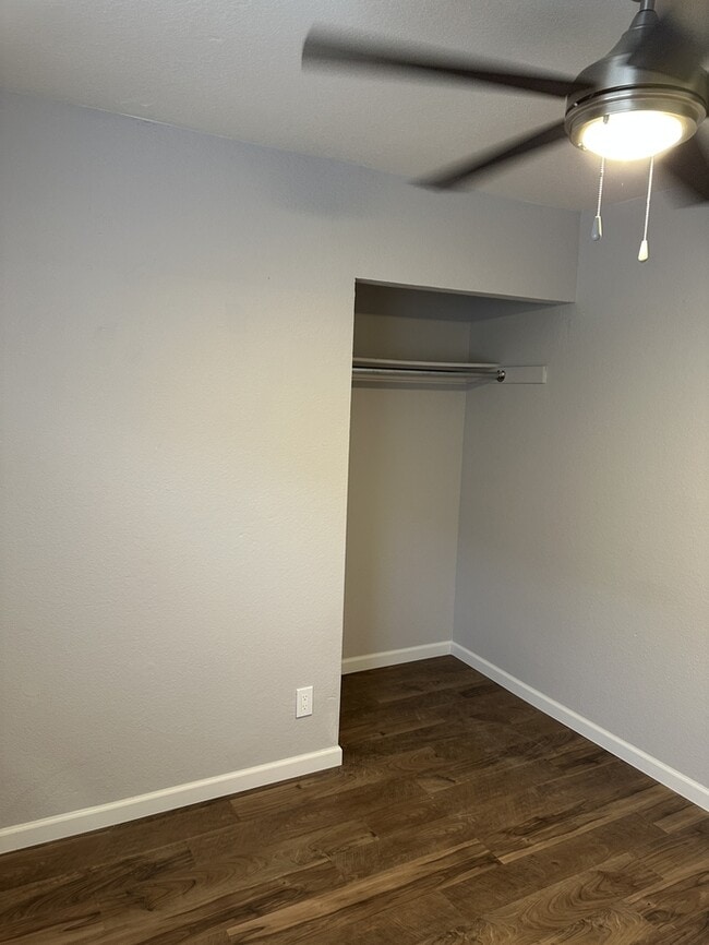 Building Photo - charming 4-bedroom, 2-bathroom home located in a peaceful cul-de-sac in West Modesto