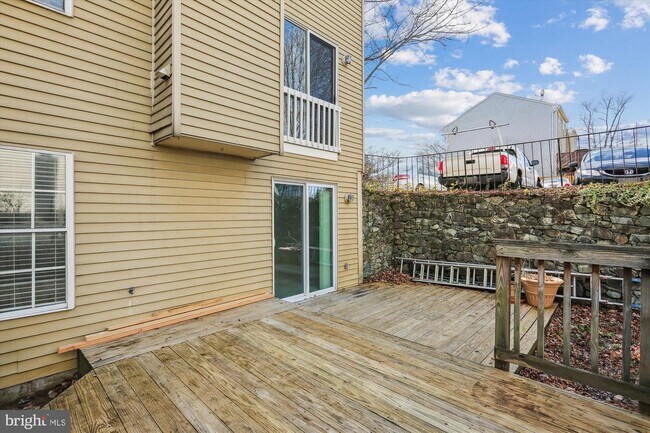 Building Photo - 13029 Cherry Bend Terrace