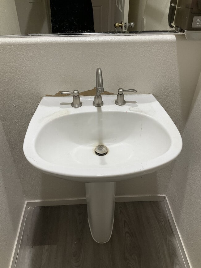 Building Photo - 4799 Zanzibar Ln