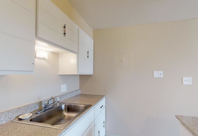 Building Photo - 2 bedroom in Lakewood CO 80214