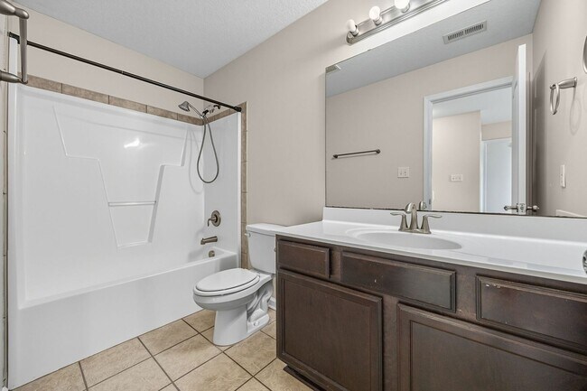 Building Photo - Welcome to Carolina Plantations!