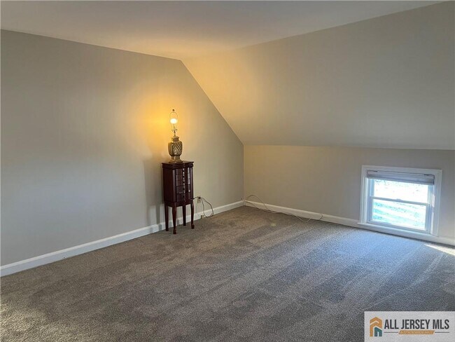 Building Photo - 11 Plainsboro Rd