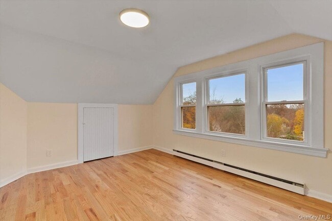 Building Photo - 116 Corlies Ave