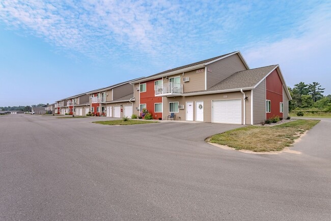 Building Photo - LIMITED TIME ONLY - $599 Security Deposit Special at SCS Black River Falls Apartments