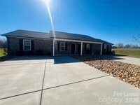 Building Photo - 4429 Dillbrook Ln