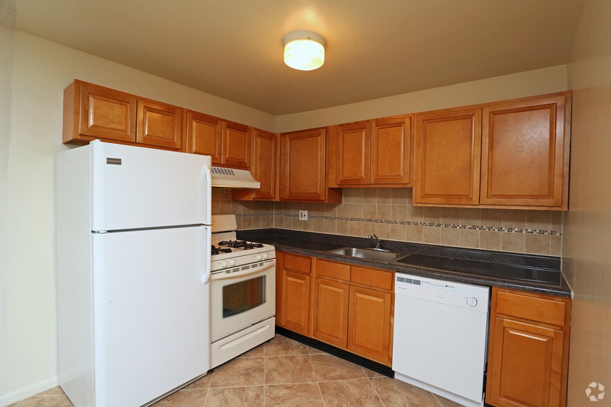 Colonial Point Apartments 2555 Old Trevose Rd Feasterville Trevose PA