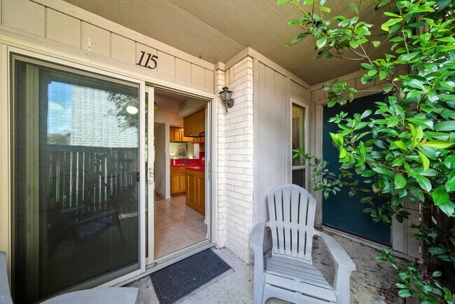 Building Photo - 3919 Fairmont Pkwy