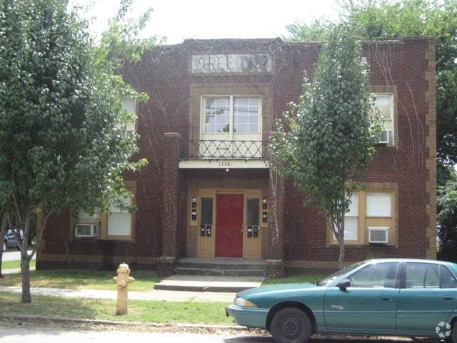 Building Photo - Reedy Apartments