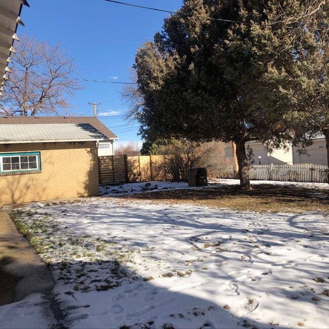 Building Photo - 1702 Dotsero Ave