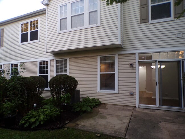 Building Photo - 2096 Limestone Ln