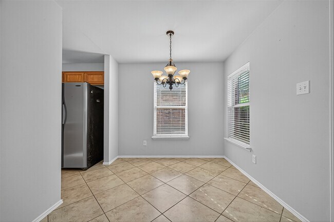 Building Photo - 7618 Village Mill Ln