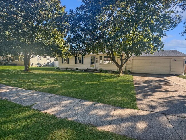 Primary Photo - 1482 Harding St NW