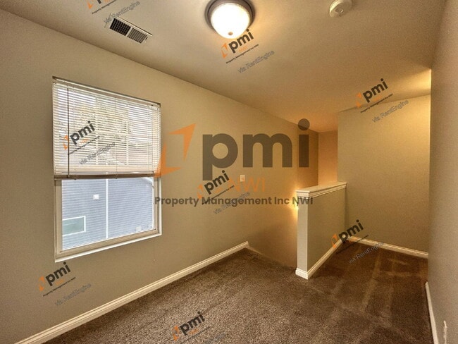 Building Photo - 4000 Silhavy Rd