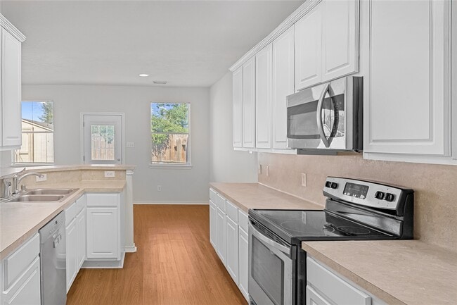 Building Photo - 6413 Dawson Creek Dr