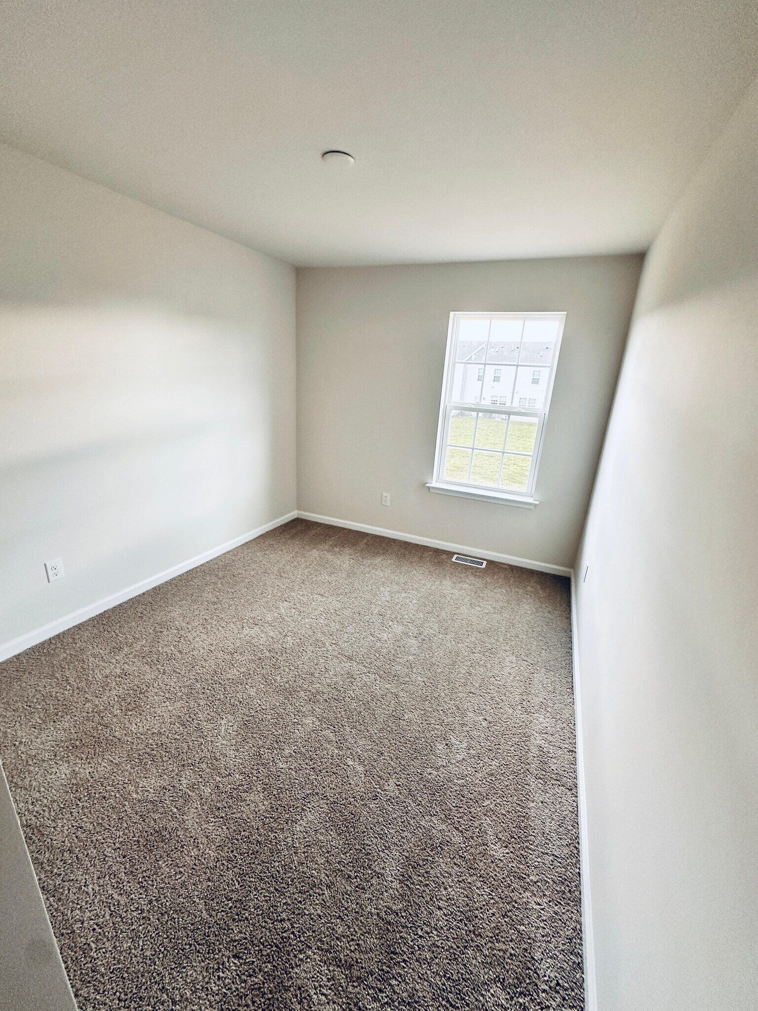 Building Photo - 1216 Susan Cir
