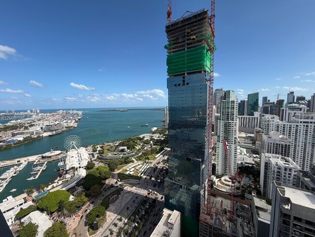 Building Photo - 398 NE 5th St