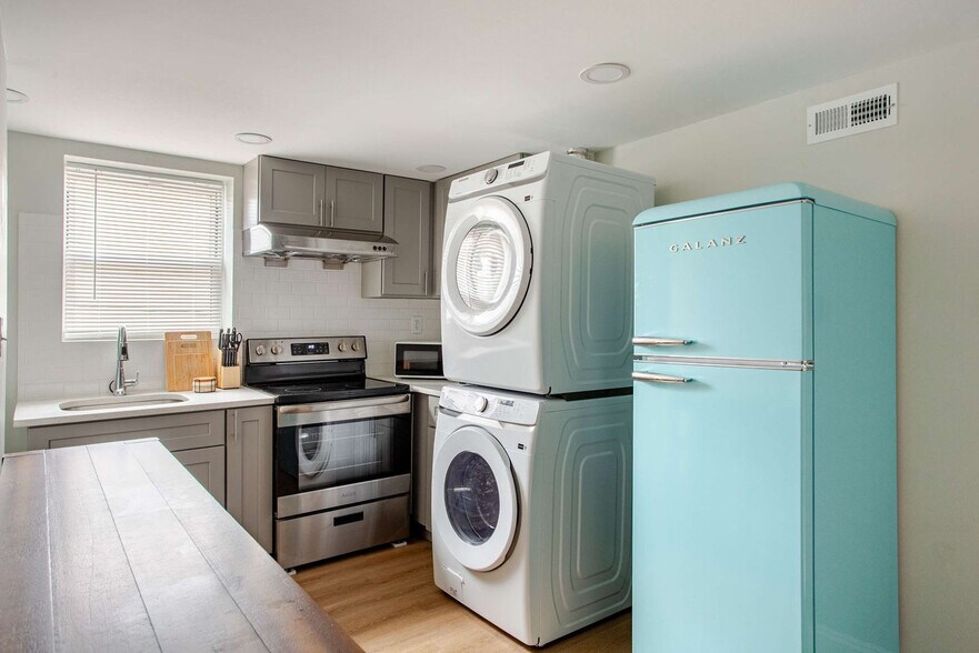 Building Photo - 1816 S 9th St