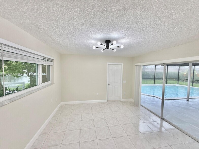 Building Photo - 6708 Camelia Dr