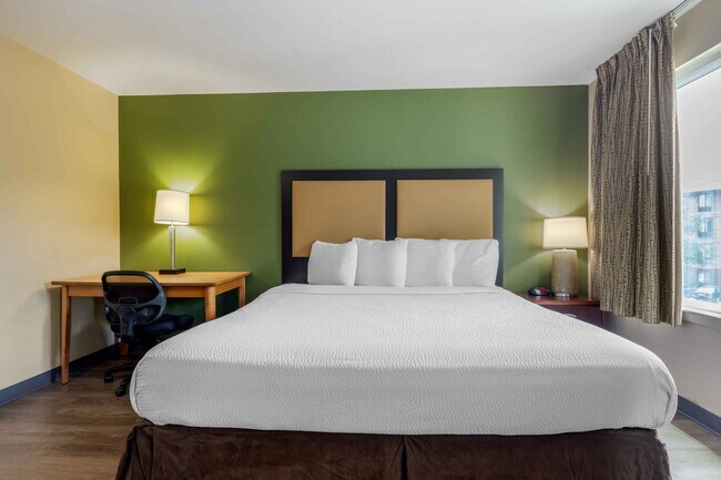 Building Photo - Furnished Studio-Houston - Med. Ctr. - Bra...