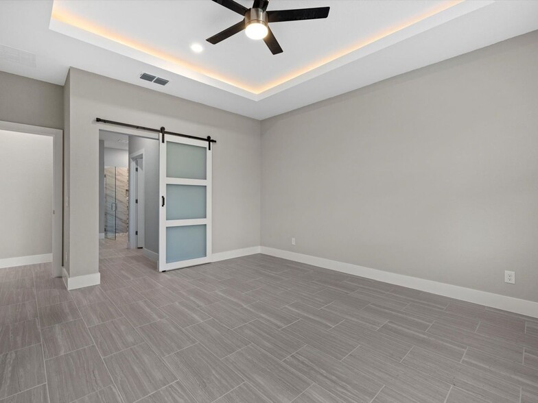 Building Photo - 2063 Snover Ave