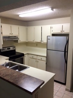Building Photo - 351 Palm Way