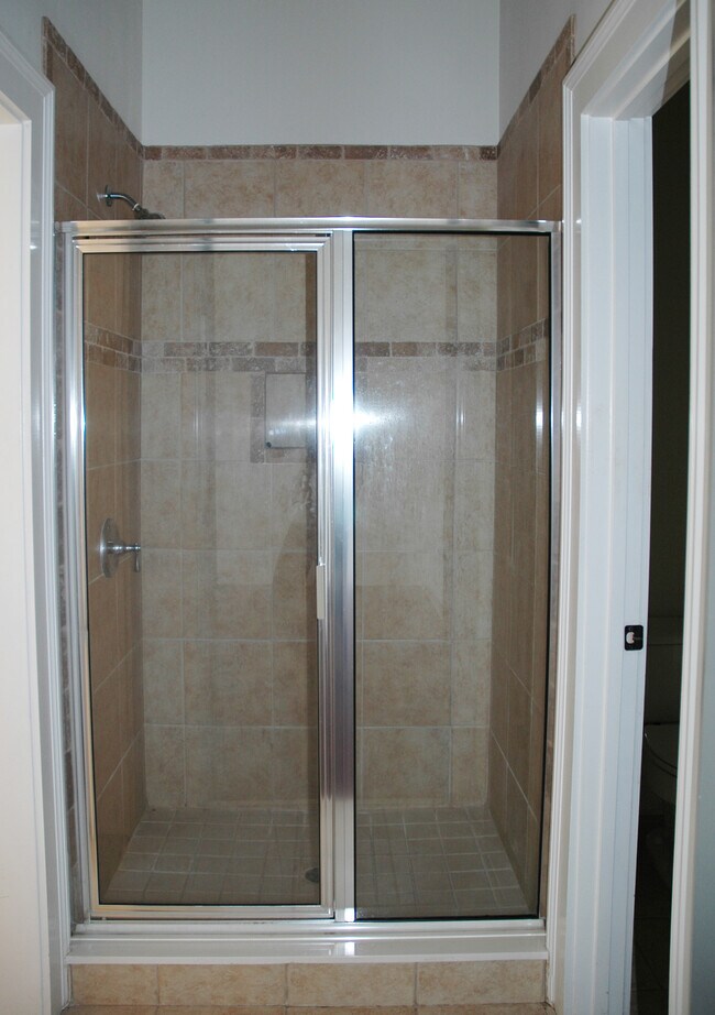 Building Photo - 475 Bartram St SE