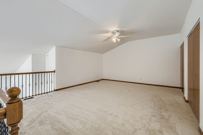 Building Photo - 4579 Half Moon Dr