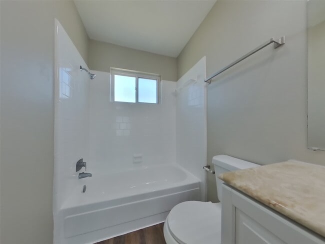 Building Photo - 6128 Silver Leaf Dr