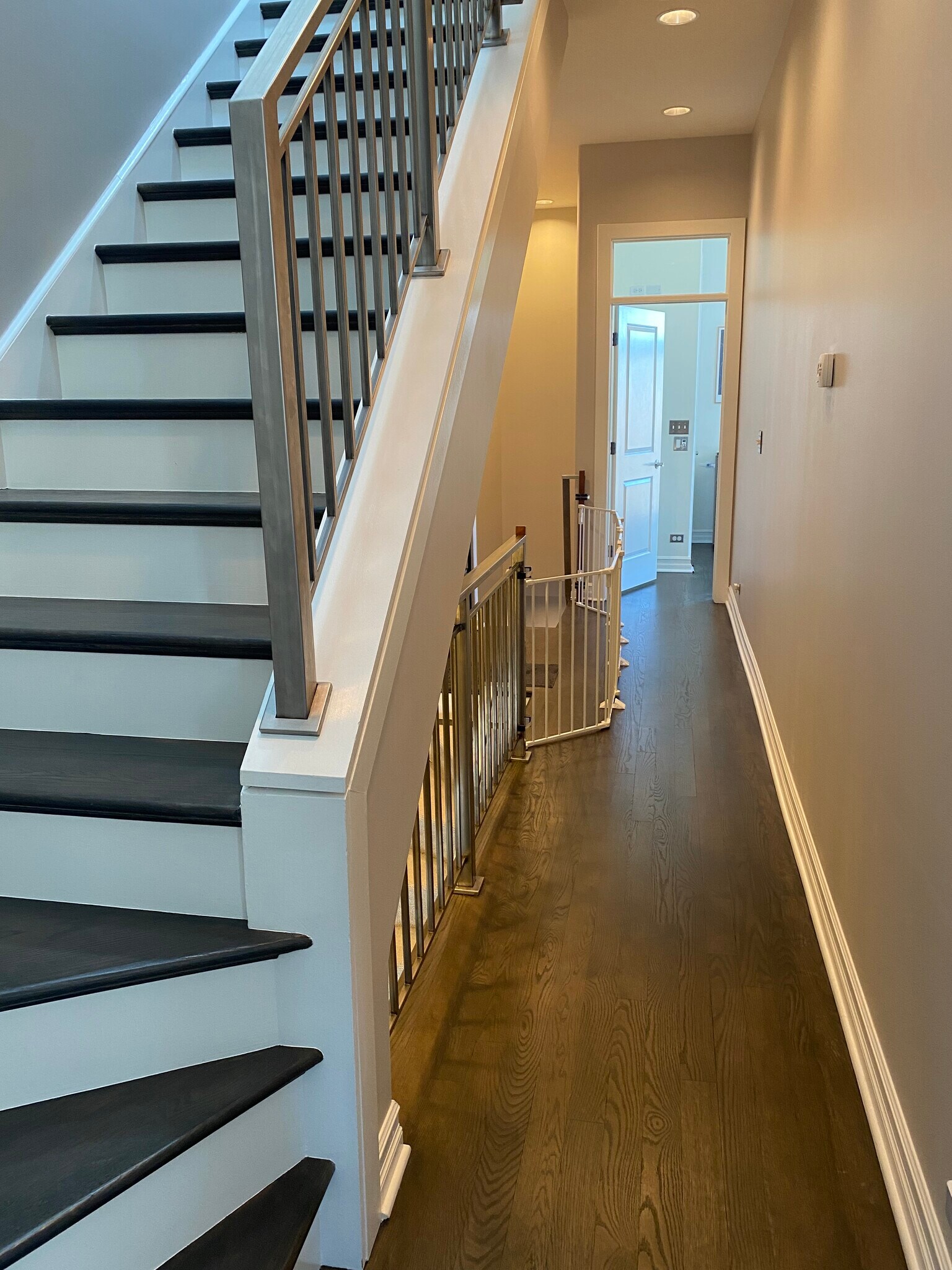 Upstairs Hallway - 1631 N Milwaukee Ave