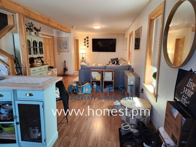 Building Photo - 9 High St