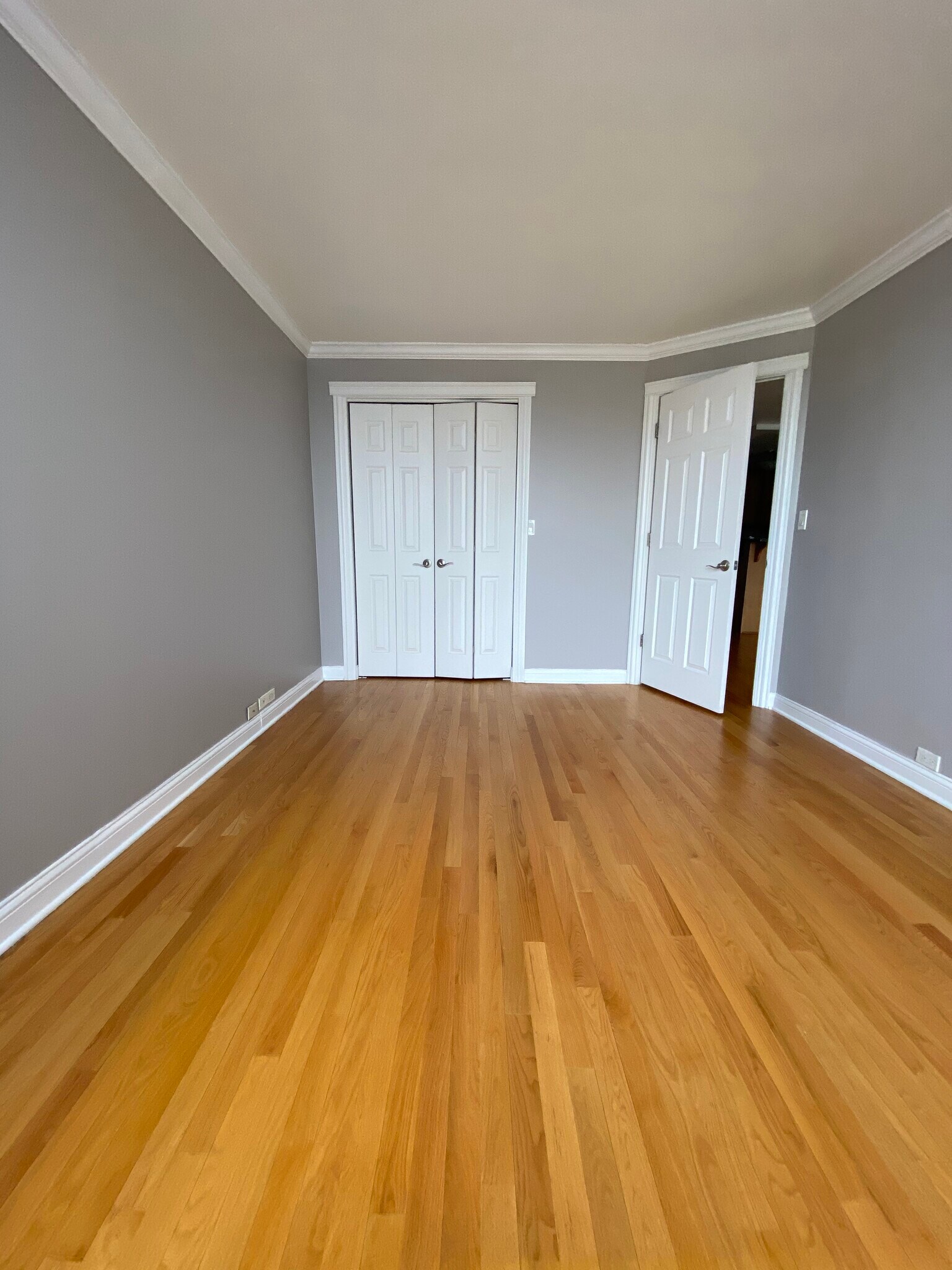 Building Photo - 2020 N Lincoln Park W