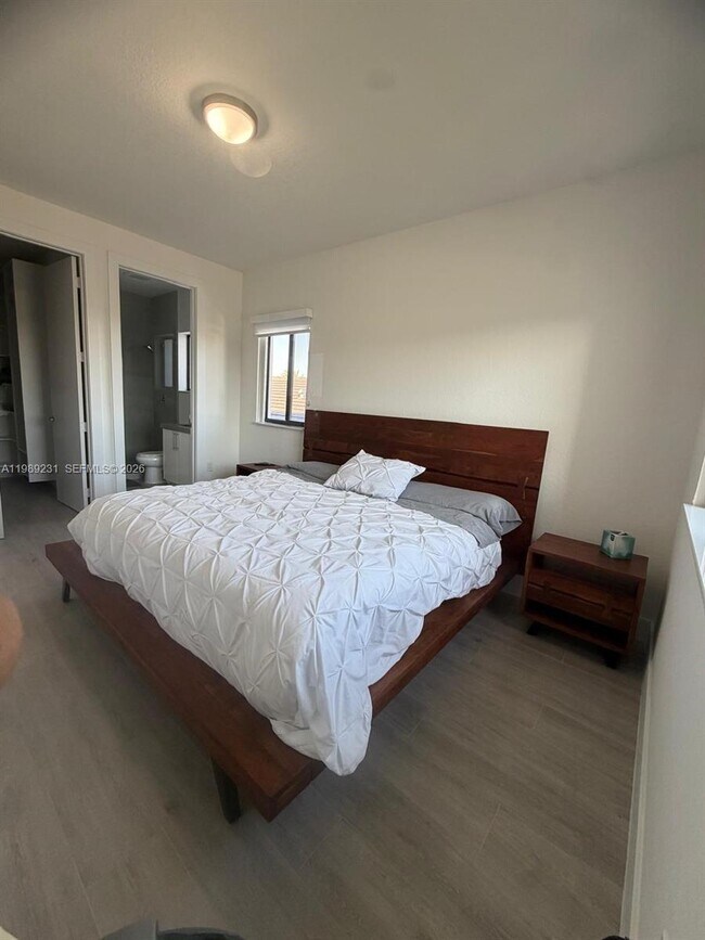 Building Photo - 14651 SW 21st St