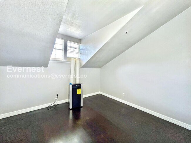 Building Photo - 5565 Preston Oaks Rd