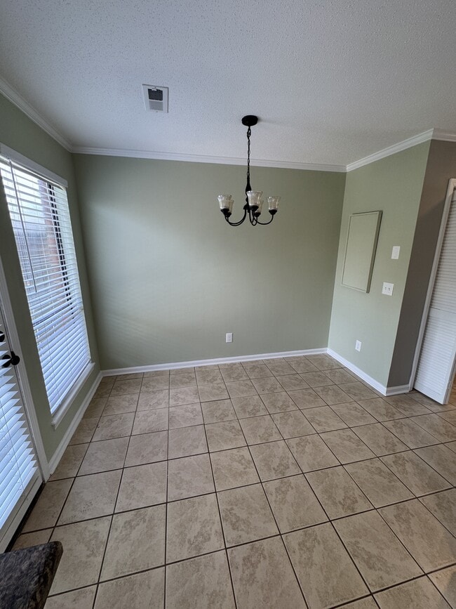 Building Photo - 23 Upton Ct Dr