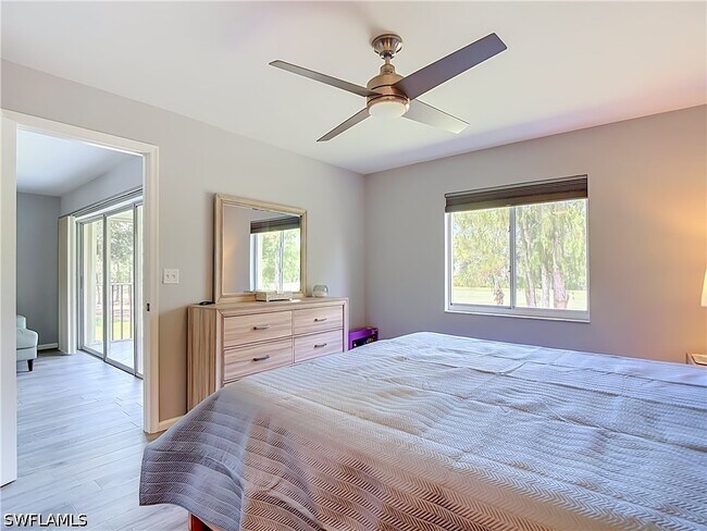 Building Photo - 3685 Amberly Cir