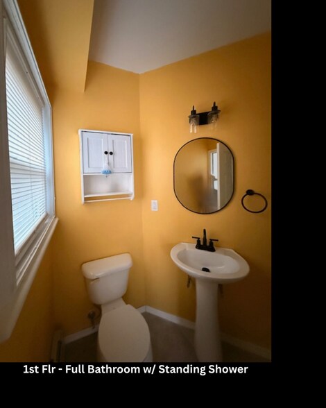 Building Photo - 56 Kent Ln