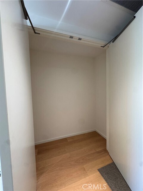 Building Photo - 877 Francisco St