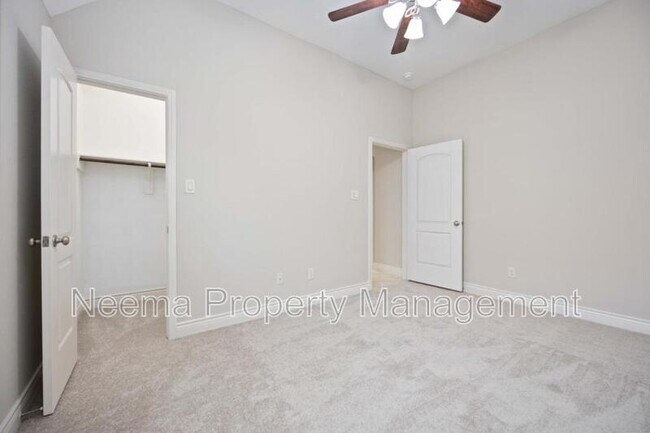 Building Photo - 115 Pine Crest Cir