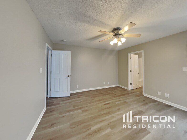 Building Photo - 421 Faulkner Dr