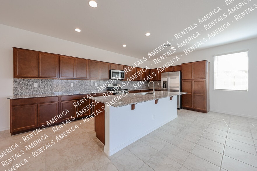 Building Photo - 25426 N 148th Dr